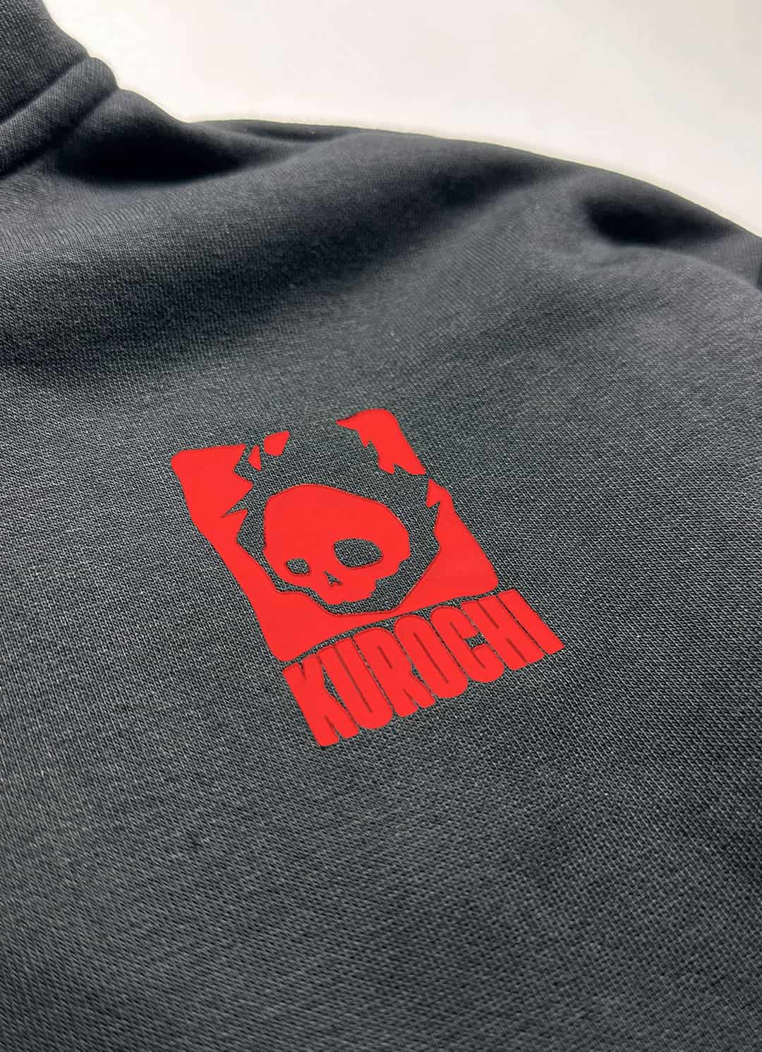 "KUROCHI - RED" Zip black